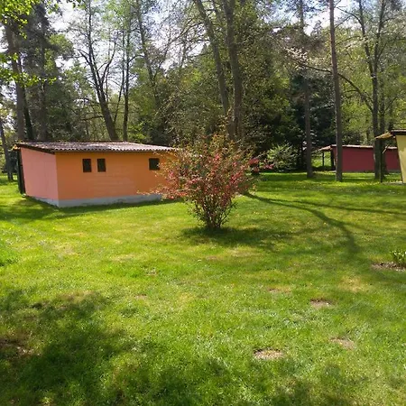 Кемпинг Les Plans Saint-Clement (Allier)